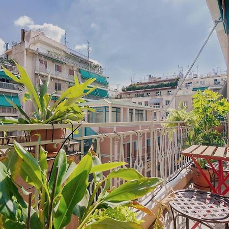 אתונה Iphigenia 2 Bedroom Retro Downtown Apartment מראה חיצוני תמונה